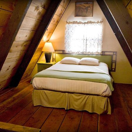فندق Pineفي  Cabins On Strawberry Hill المظهر الخارجي الصورة