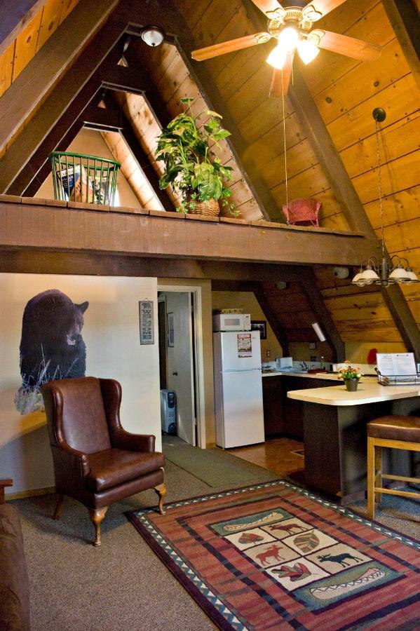 فندق Pineفي  Cabins On Strawberry Hill المظهر الخارجي الصورة